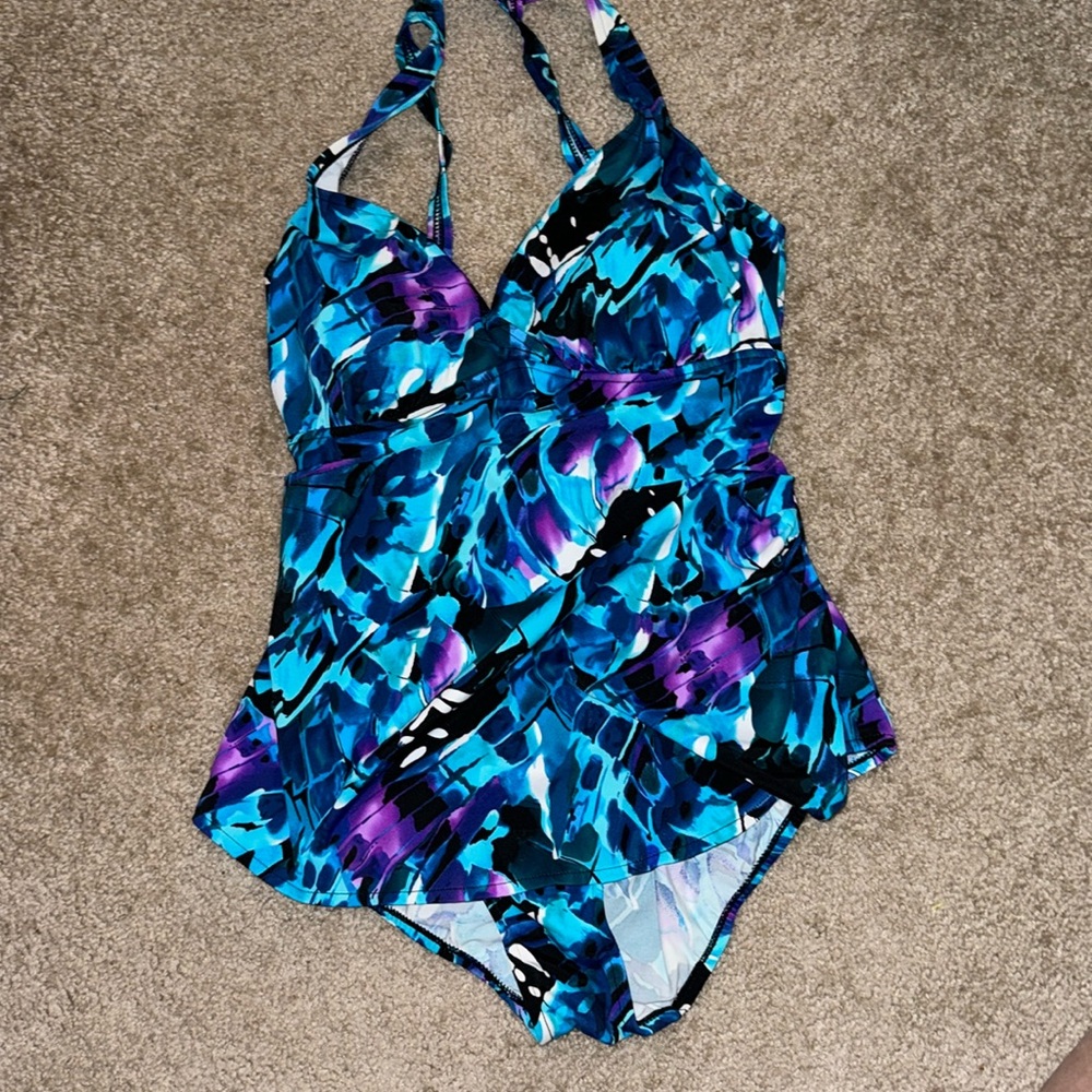 One piece swimsuit